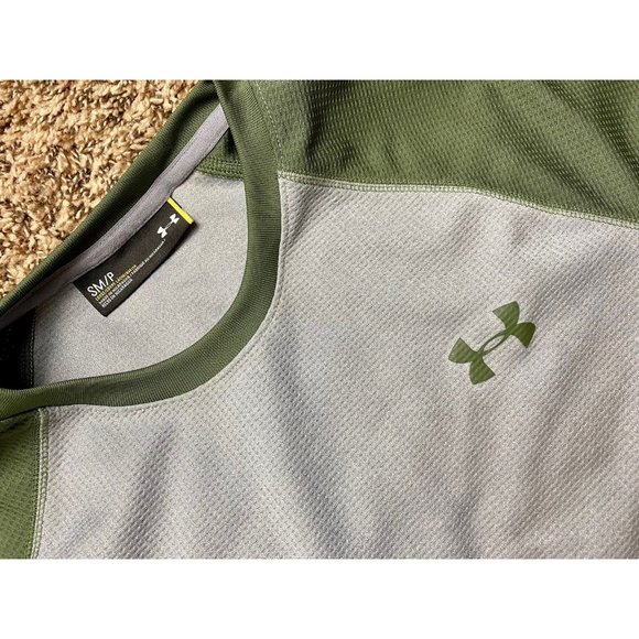 Under Armour Long Sleeve - Picture 3 of 3